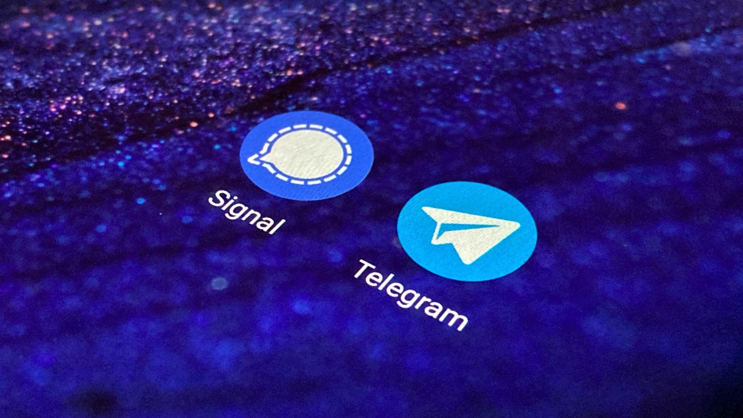 Kas peaksite üle minema telegrammile või signaalile?
