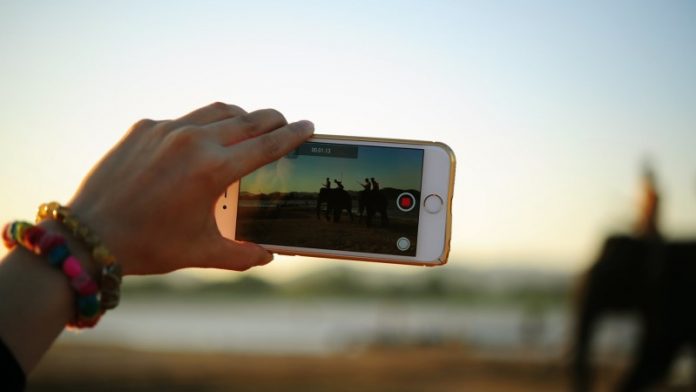 انسٹاگرام ، واٹس ایپ ، فیس بک اور ٹویٹر کیلئے ویڈیو اپ لوڈ سائز تبدیل کرنے کے 4 طریقے