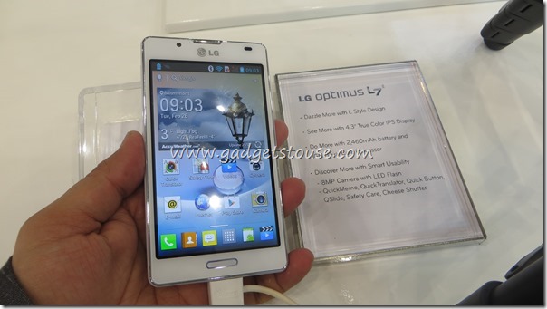 Galeria de fotos i vídeo de revisió dual LG Optimus L7 [MWC]