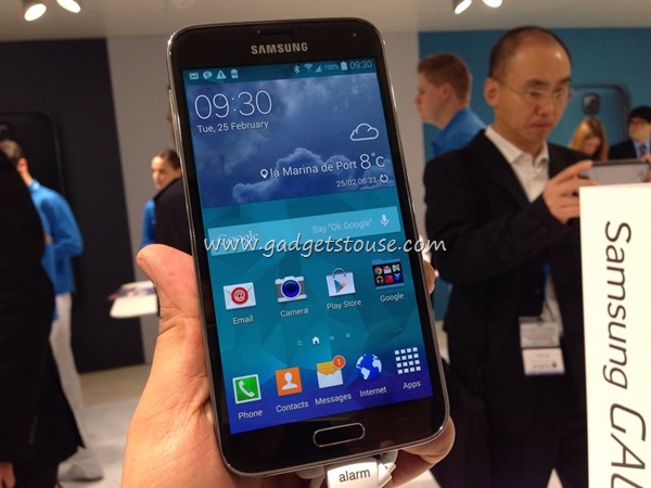 Samsung Galaxy S5 عملي ، مراجعة سريعة ، صور وفيديو