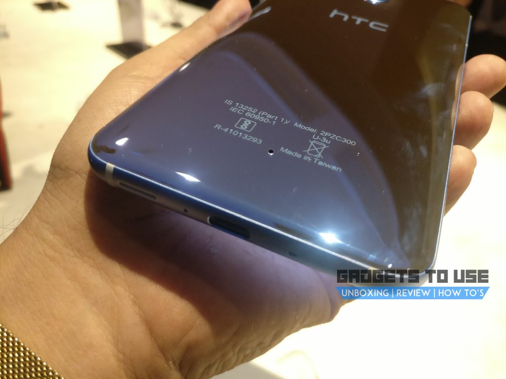 هاتف HTC U11